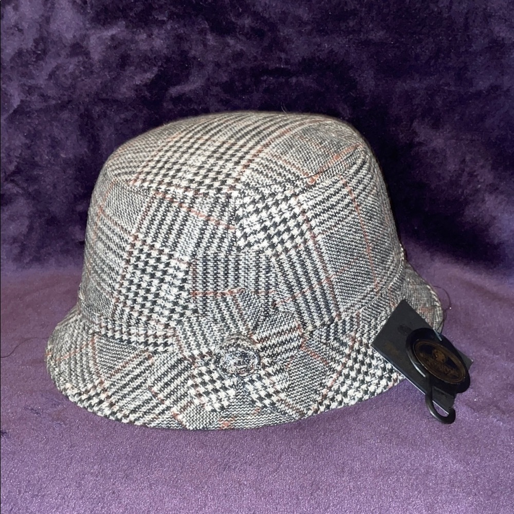 NWT Gray Plaid Women’s Hat - Picture 1 of 4